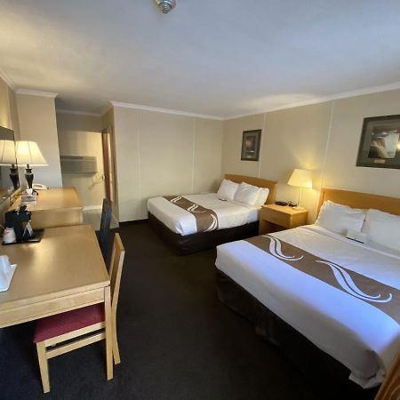 Quality Inn & Suites Niagara Falls Exteriér fotografie