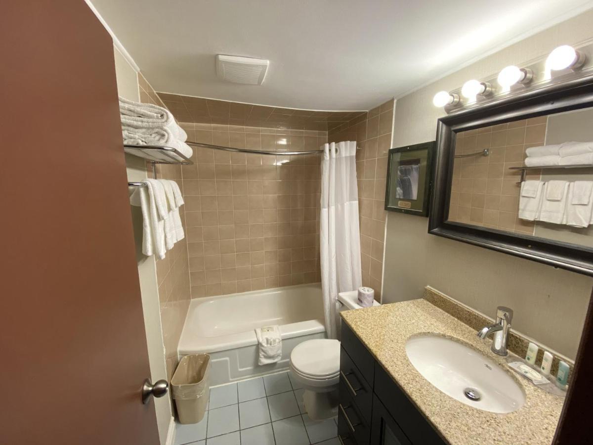 Quality Inn & Suites Niagara Falls Exteriér fotografie