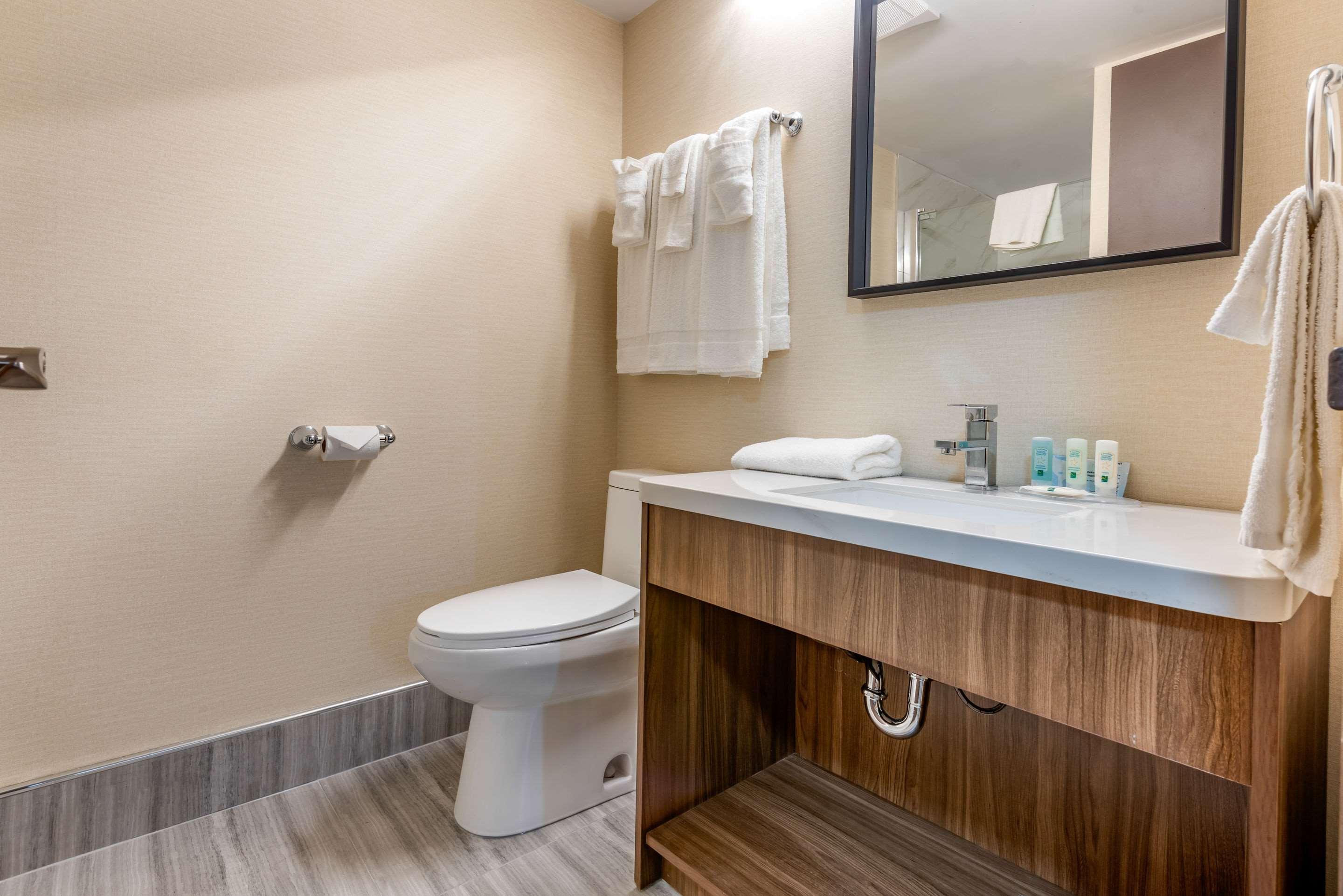 Quality Inn & Suites Niagara Falls Exteriér fotografie