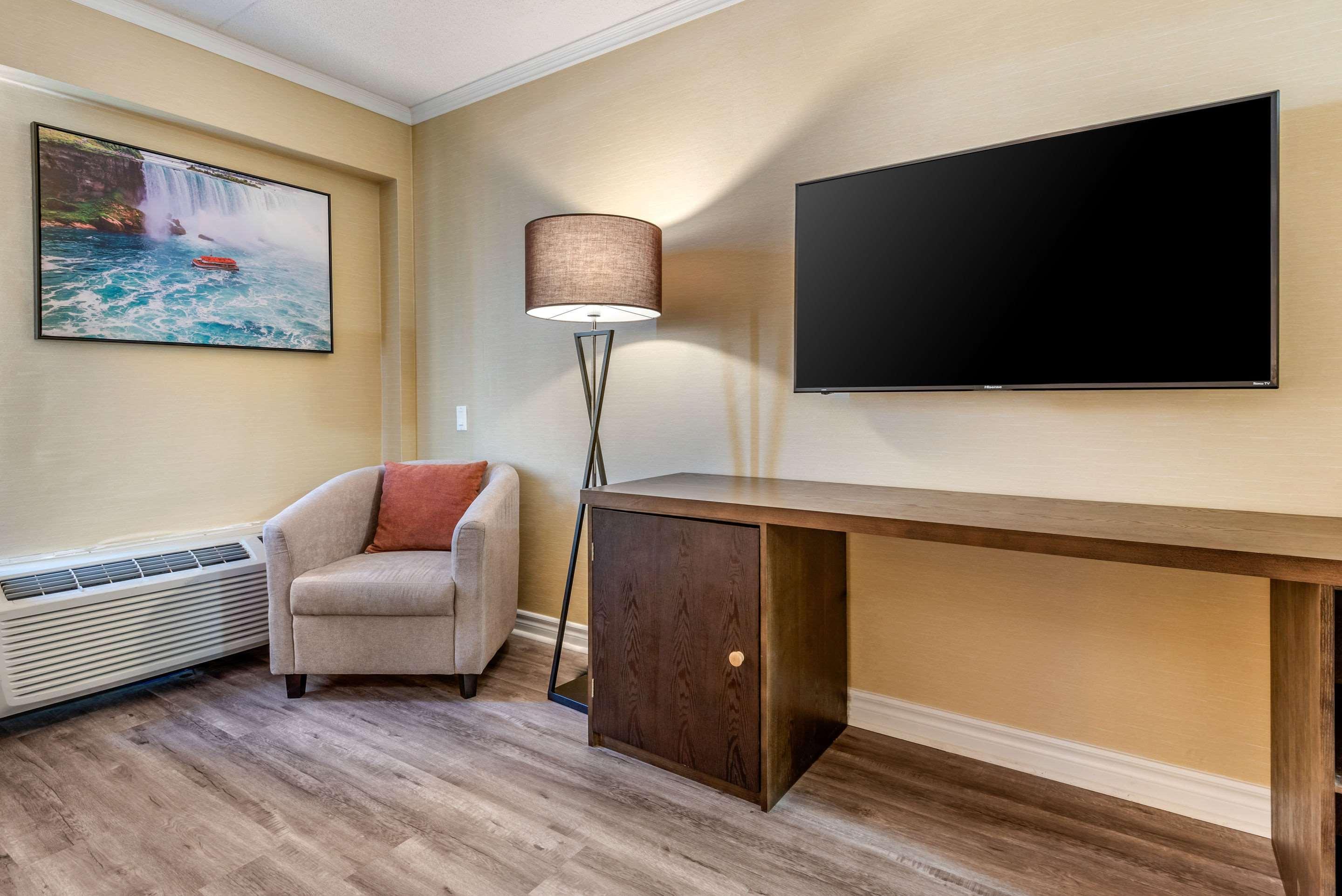 Quality Inn & Suites Niagara Falls Exteriér fotografie