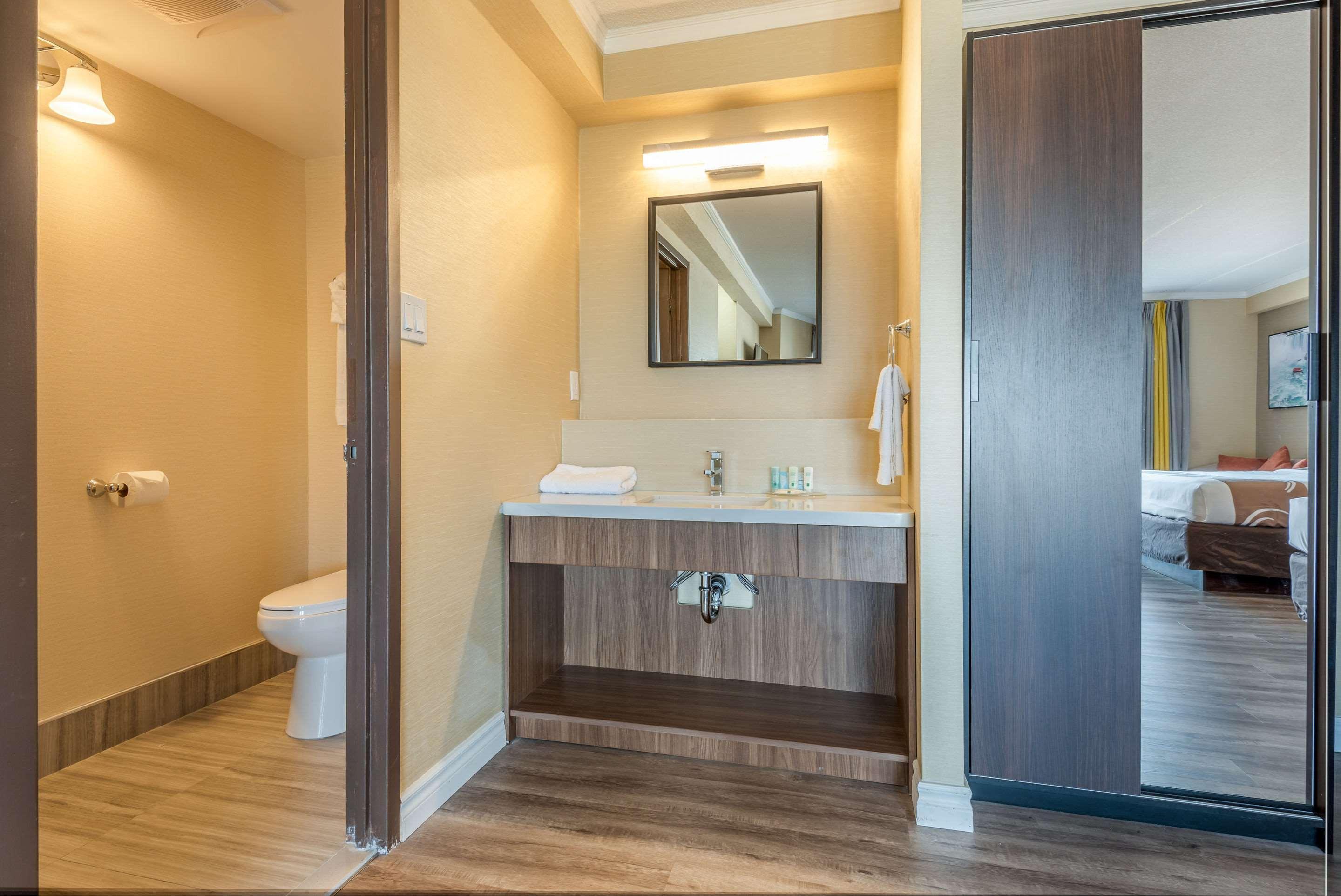 Quality Inn & Suites Niagara Falls Exteriér fotografie
