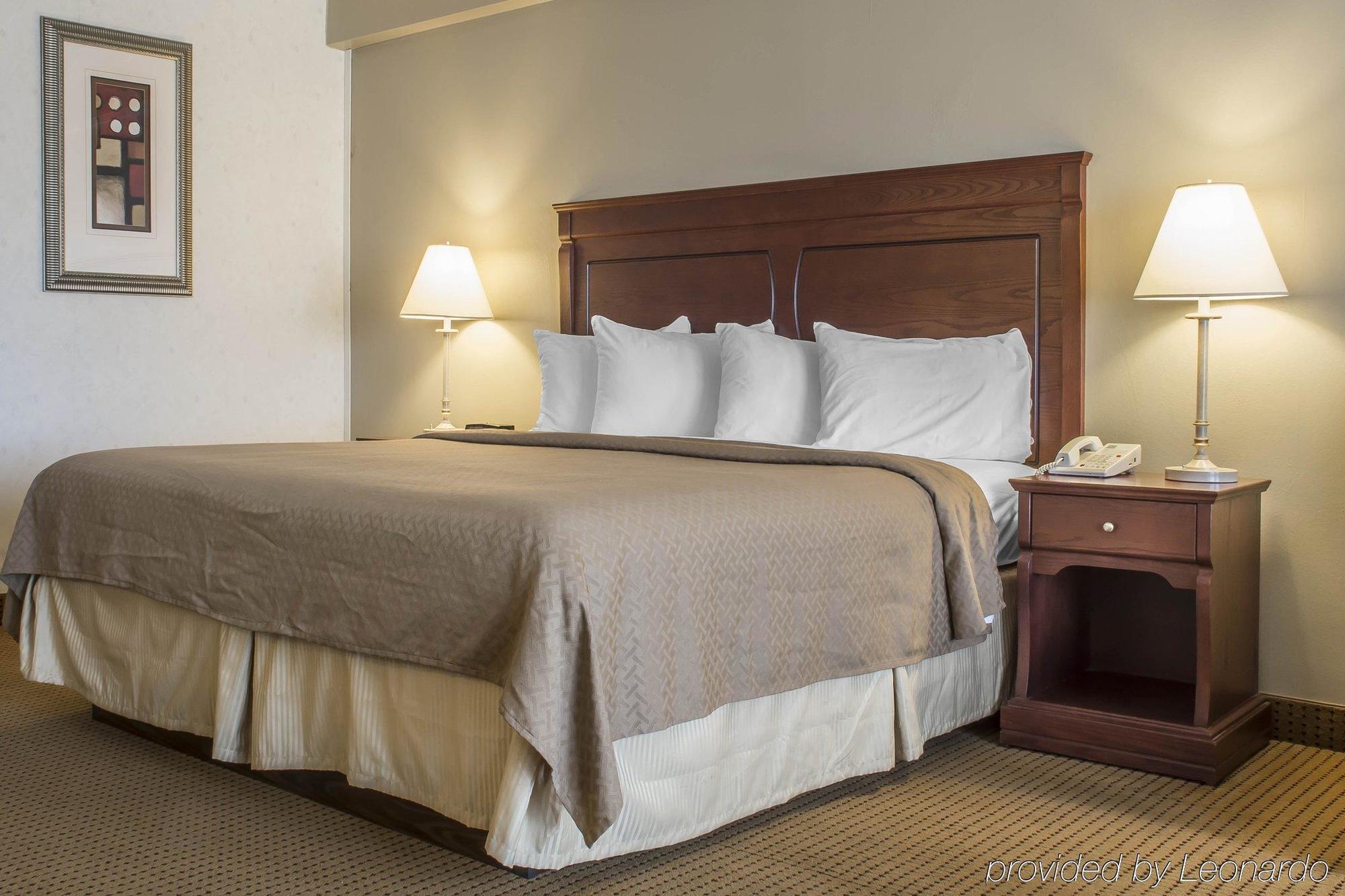 Quality Inn & Suites Niagara Falls Exteriér fotografie