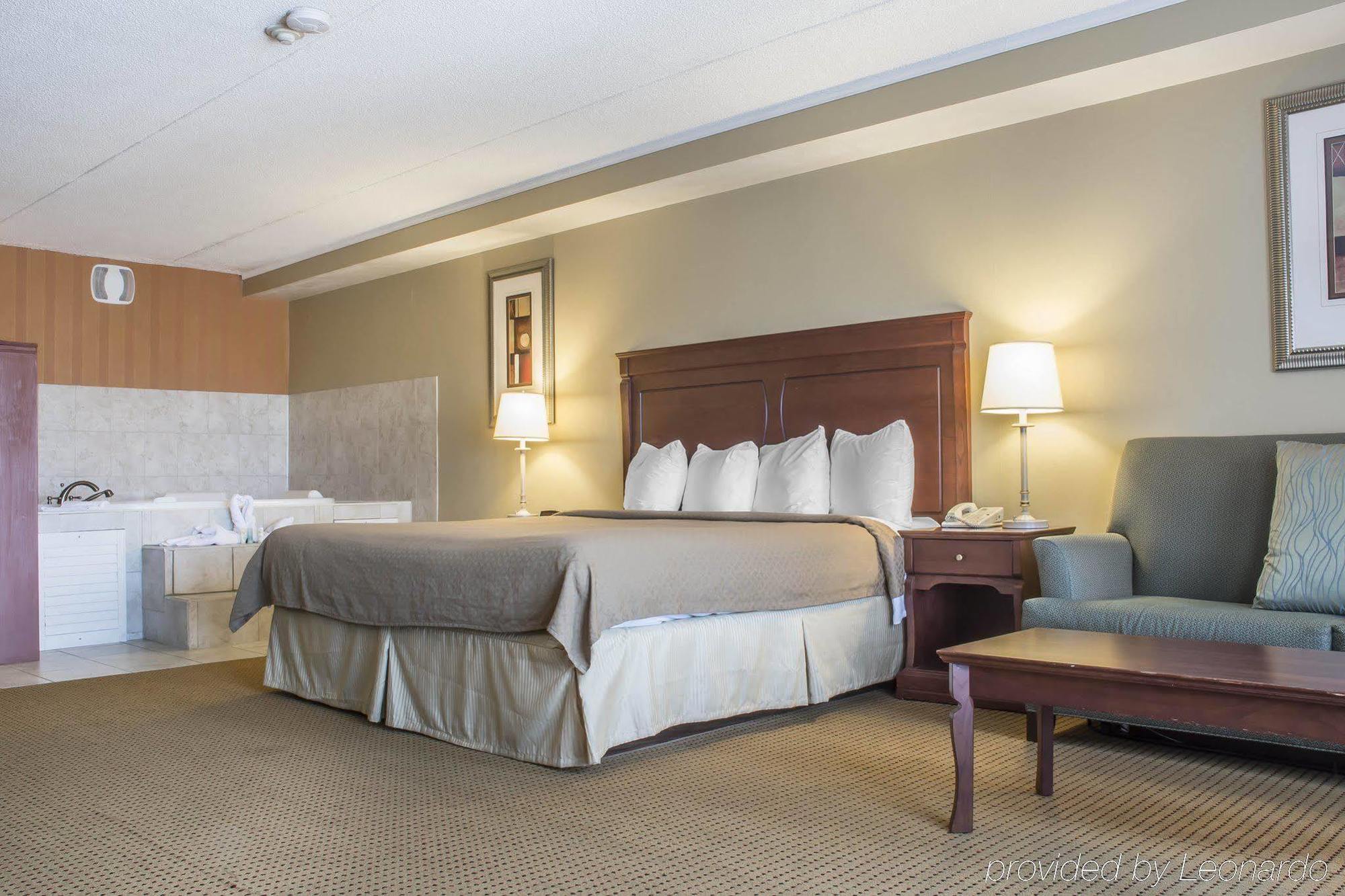 Quality Inn & Suites Niagara Falls Exteriér fotografie